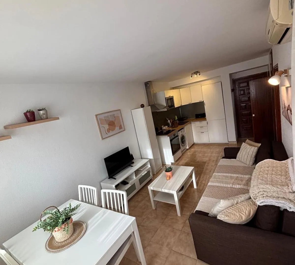 Apartamento En Santa Margarita En Port Badia Roses Apartman